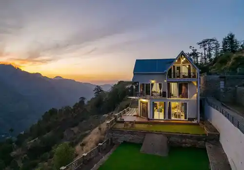 Hilltop farmhouse with panoramic valley views and luxury decor